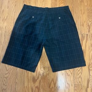 Hybrid & company Black Windowpane Plaid Shorts